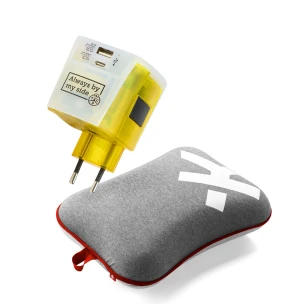 Skross TCS World Reiseadapter mit Gratis-Kissen
