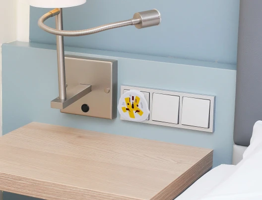 Adattatore Singolo Skross dal Mondo all'Europa